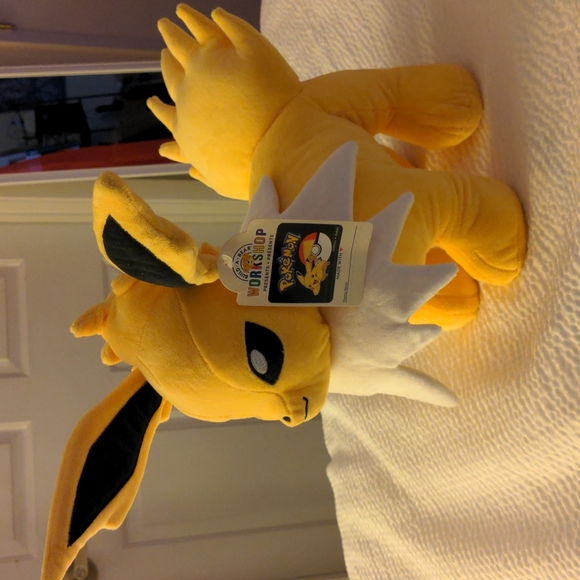 Build a Bear Pokémon Jolteon - Picture 6 of 7